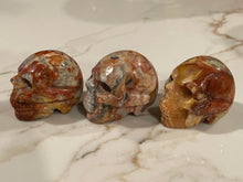 Load image into Gallery viewer, Crystal Skulls (2&quot;)
