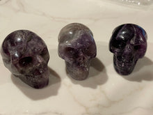 Load image into Gallery viewer, Crystal Skulls (2&quot;)
