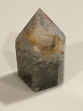 Load image into Gallery viewer, Lodolite/Garden Quartz Points
