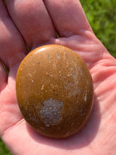 Load image into Gallery viewer, Fancy Jasper Palm Stone Gallet (50mm)
